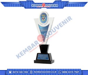 Contoh Piala Dari Akrilik PT Totalindo Eka Persada Tbk.