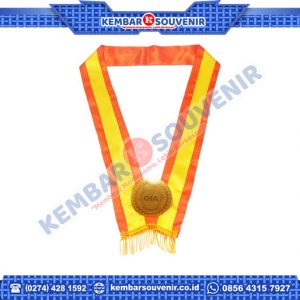 Medali Wisuda, Kalung Wisuda Tk