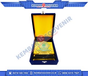 Piala Dari Akrilik Sekolah Tinggi Ilmu Ushuluddin Darussalam, Bangkalan, Jawa Timur