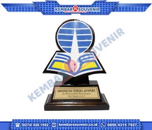 Contoh Piala Dari Akrilik Sekolah Tinggi Ilmu Syariah Haji  Abdul Rasyid Lombok Tengah