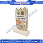 Model Piala Akrilik Millennium Pharmacon international Tbk